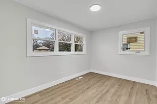 124 Nauvoo St, Park Forest, IL 60466 - Photo 14