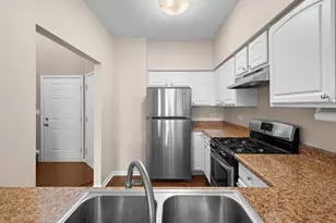 1889 Stoneheather Ave, Aurora, IL 60503 - Photo 12