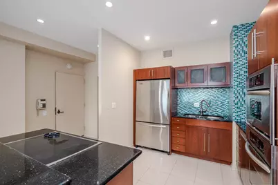 175 E Delaware Place #5511, Chicago, IL 60611 - Photo 8