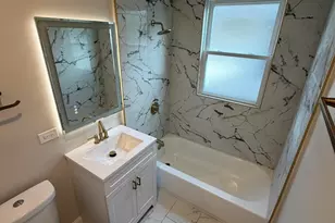 1048 W Marquette Rd, Chicago, IL 60621 - Photo 10