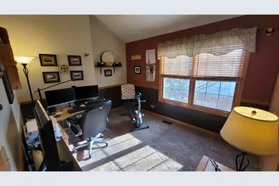 5716 Breezeland Road, Carpentersville, IL 60110 - Photo 36