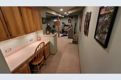 5716 Breezeland Road, Carpentersville, IL 60110 - Photo 46