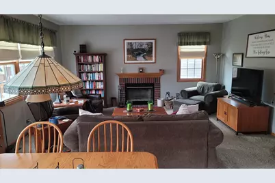 5716 Breezeland Road, Carpentersville, IL 60110 - Photo 14