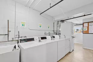 9575 Terrace Pl, Des Plaines, IL 60016 - Photo 18