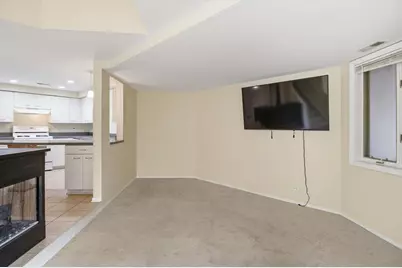6337 Roosevelt Road #114, Berwyn, IL 60402 - Photo 4