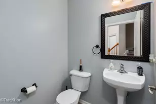 449 Vaughn Cir, Aurora, IL 60502 - Photo 8