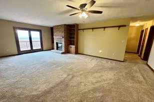 304 Staley Dr, Leroy, IL 61752 - Photo 8