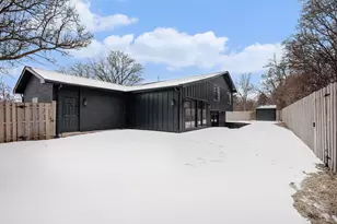 1430 Holland Pl, Downers Grove, IL 60515 - Photo 28