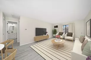 2710 Northcreek Dr, Woodridge, IL 60517 - Photo 4