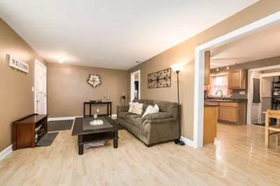 307 E Main Street Road, Cary, IL 60013 - Photo 8