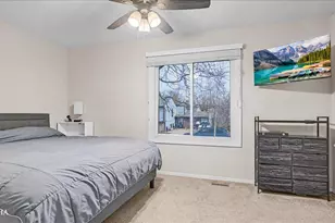 30W021 Danbury Dr, Warrenville, IL 60555 - Photo 6