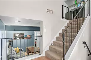 30W021 Danbury Dr, Warrenville, IL 60555 - Photo 10