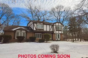 188 W Center St, Wood Dale, IL 60191 - Photo 1