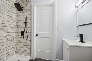 [Address not provided], Chicago, IL 60620 - Photo 6