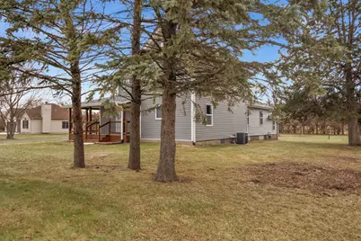 2402 N 41st Road, Sheridan, IL 60551 - Photo 26