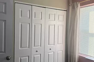 654 E 105th St, Chicago, IL 60628 - Photo 10