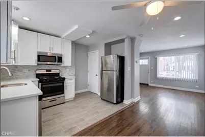654 E 105th Street, Chicago, IL 60628 - Photo 6