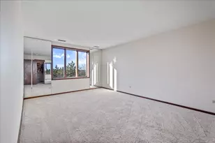 6400 N Cicero Ave, Lincolnwood, IL 60712 - Photo 18