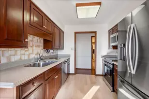 6400 N Cicero Ave, Lincolnwood, IL 60712 - Photo 12