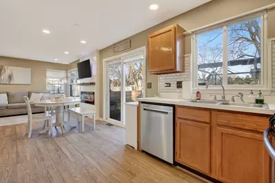 771 Eletson Drive, Crystal Lake, IL 60014 - Photo 10