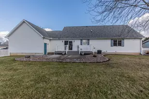 732 N Linn St, Princeton, IL 61356 - Photo 28