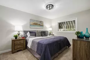 932 N Wheeling Rd, Mount Prospect, IL 60056 - Photo 12