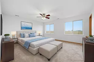 575 N Strack St, Cortland, IL 60112 - Photo 4