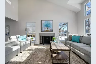 1100 N Warwick Circle, Hoffman Estates, IL 60169 - Photo 4