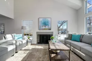 1100 N Warwick Circle, Hoffman Estates, IL 60169 - Photo 4