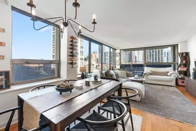 1455 N Sandburg Terrace #608, Chicago, IL 60610 - Photo 4