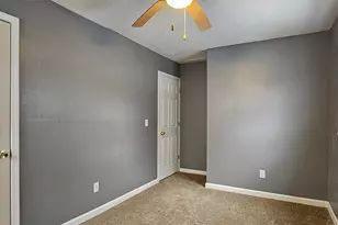 1702 W 9th St, Dixon, IL 61021 - Photo 8