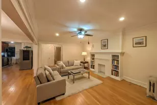 1419 E 56th St, Chicago, IL 60637 - Photo 8