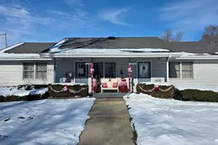 176 S Dixie Hwy, Saint Anne, IL 60964 - Photo 1
