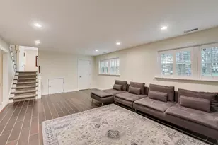 6025 N Hiawatha Ave, Chicago, IL 60646 - Photo 26