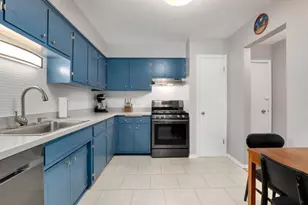 3023 N Paris Ave, River Grove, IL 60171 - Photo 2