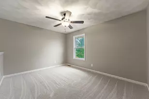 11173 Downing Ln, Roscoe, IL 61073 - Photo 12