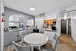 5239 James Ln, Crestwood, IL 60418 - Photo 8