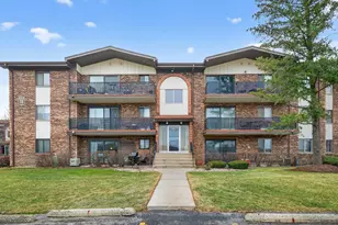 5239 James Ln, Crestwood, IL 60418 - Photo 2