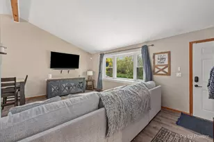 12976 W 28th St, Beach Park, IL 60099 - Photo 4