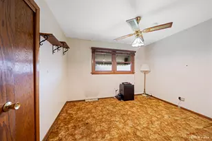 9837 Massasoit Ave, Oak Lawn, IL 60453 - Photo 16