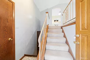 9837 Massasoit Ave, Oak Lawn, IL 60453 - Photo 4