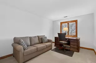 907 Curtiss St, Downers Grove, IL 60515 - Photo 16