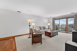 907 Curtiss St, Downers Grove, IL 60515 - Photo 8