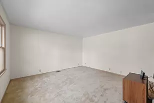 2307 Branch Rd, Champaign, IL 61821 - Photo 4