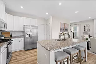 1053 Sears Cir, Elburn, IL 60119 - Photo 4