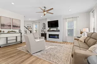 1053 Sears Cir, Elburn, IL 60119 - Photo 6