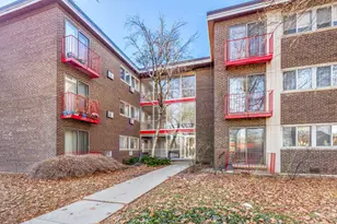 8500 Skokie Blvd, Skokie, IL 60077 - Photo 1