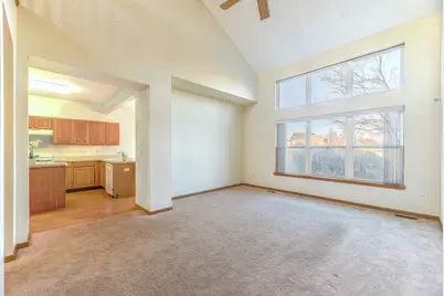 1623 S Candlestick Way #1623, Waukegan, IL 60085 - Photo 4