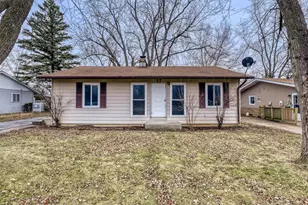 17 S Bartlett Rd, Streamwood, IL 60107 - Photo 1