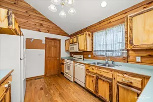 122 Belle Rive Dr, Millington, IL 60537 - Photo 14